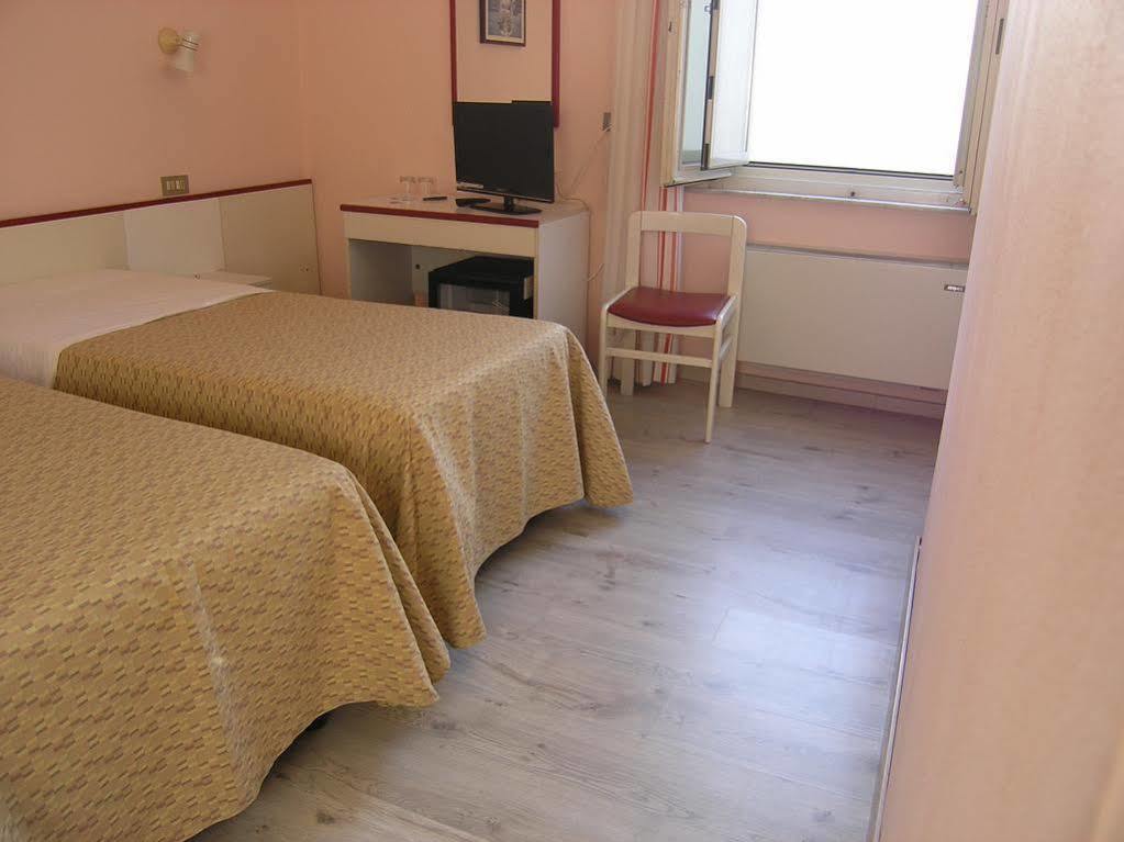 Elba Hotel 로시냐노 솔바이 외부 사진